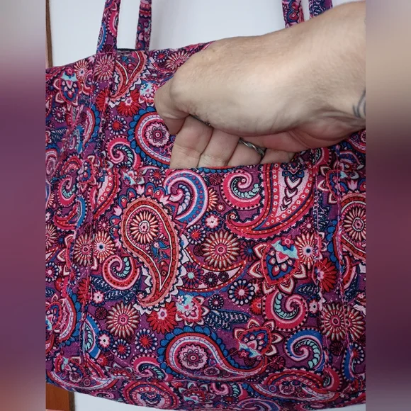 No brand paisley medium size tote bag EUC - Picture 2 of 5